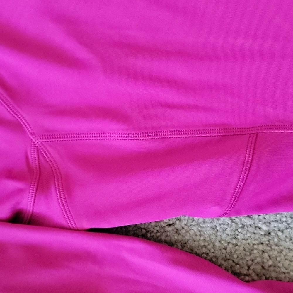 Lululemon Pink Top - Picture 6 of 6